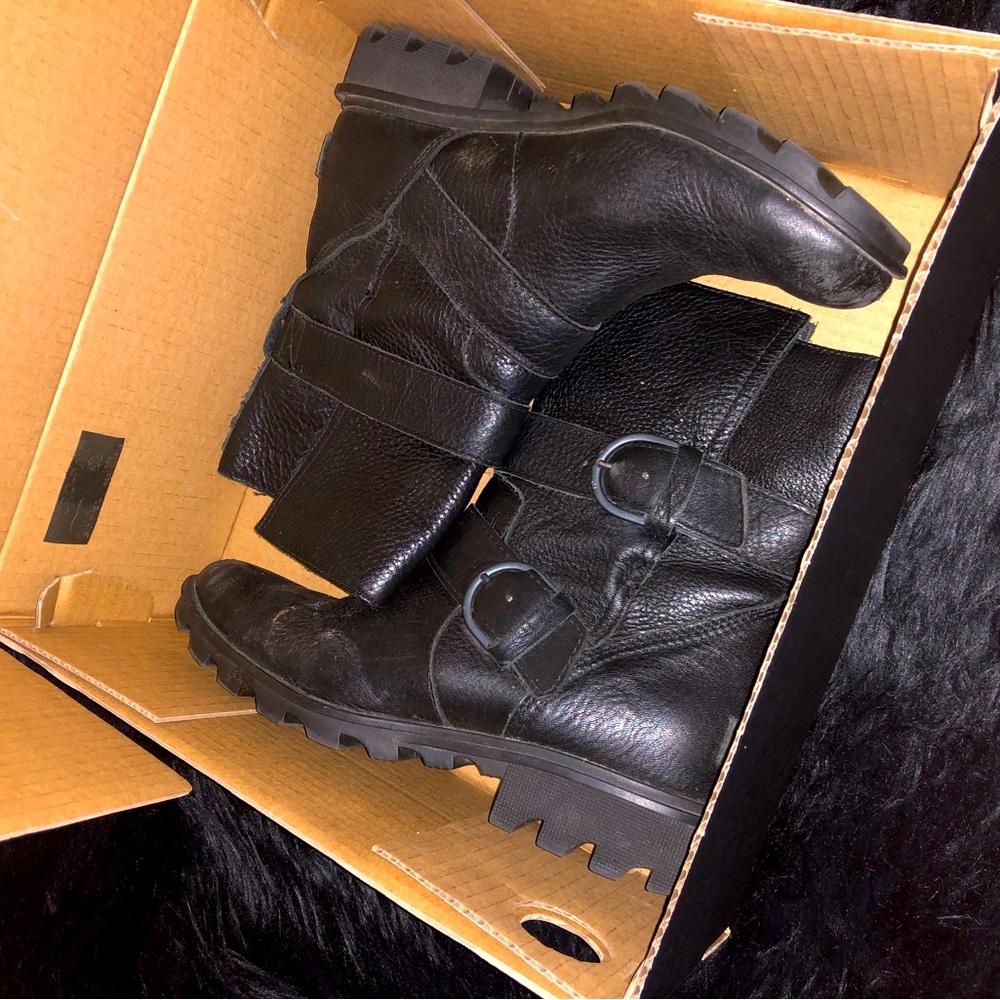 Black Sorel Phoenix Moto Boots in box